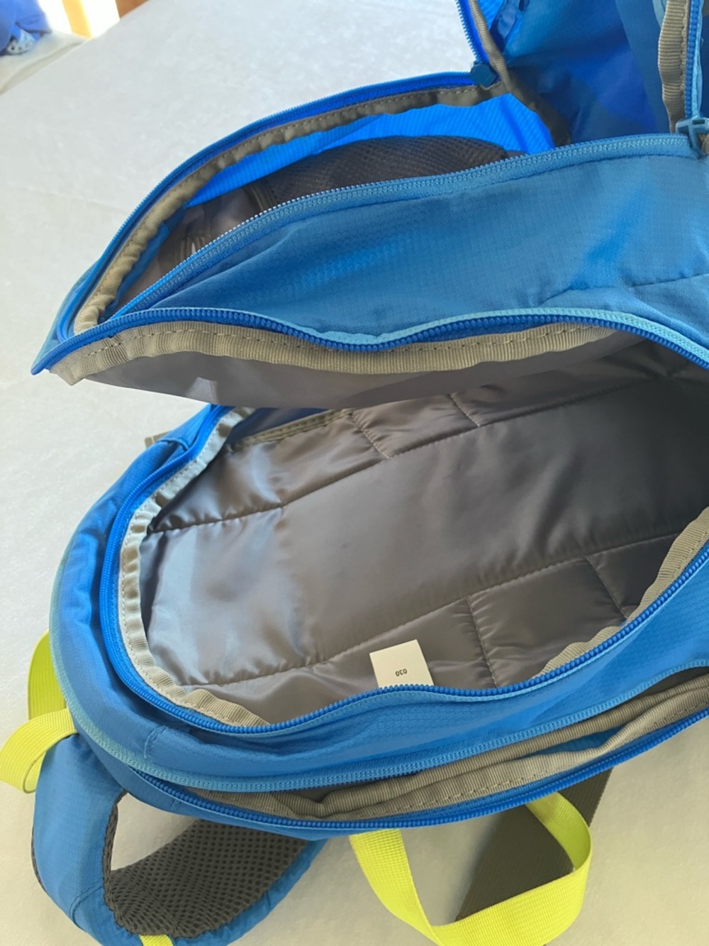 CamelBak Fourteener 20 Daypack Backpack - Picture 13 of 15